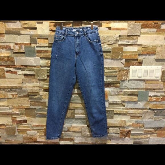 ZARA Mom Jeans    - Picture 1 of 4